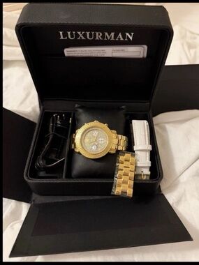 Luxurman Ladies Diamond Watch 0.3ct Yellow Gold Plated